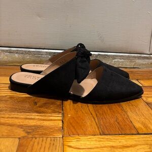 Journee Collection Black Faux Suede Flat w/ Bow Detail